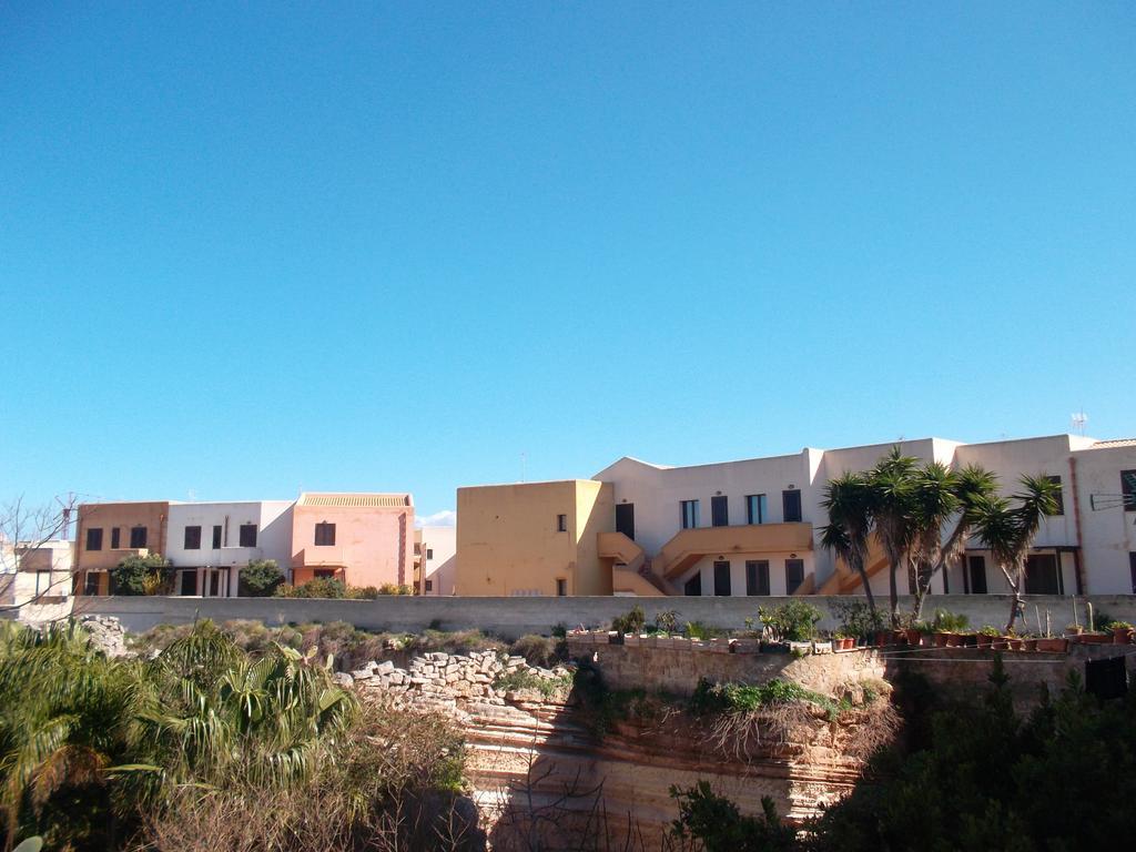 Casa Vacanze Di Anna E Selene Villa Favignana Ngoại thất bức ảnh